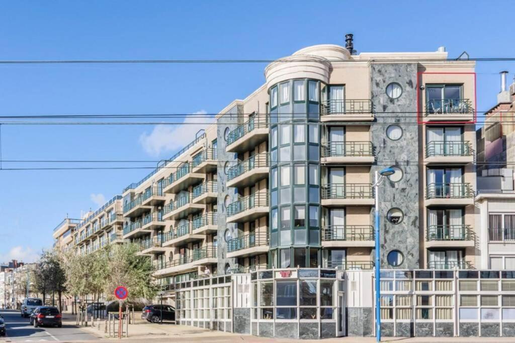 Appt Pablo Met Prive-Garage, Vlakbij Zee, In Koksijde-Badアパートメント エクステリア 写真