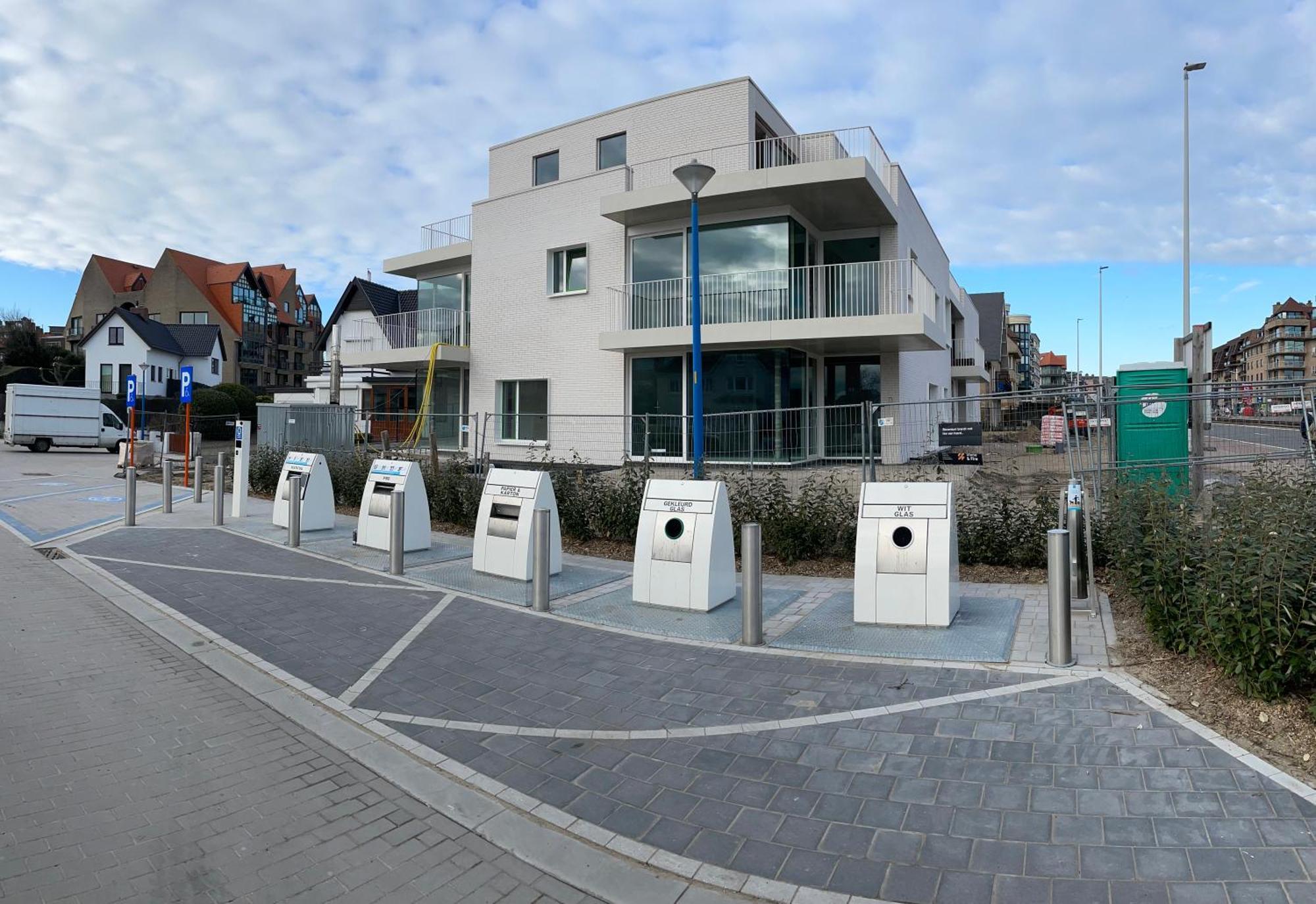 Appt Pablo Met Prive-Garage, Vlakbij Zee, In Koksijde-Badアパートメント エクステリア 写真